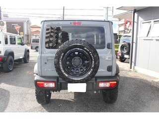 2023 Suzuki Jimny Sierra IV, серый, 1867000 рублей, вид 4