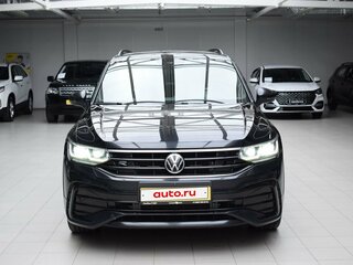 2020 Volkswagen Tiguan II Рестайлинг, чёрный, 3380000 рублей, вид 2