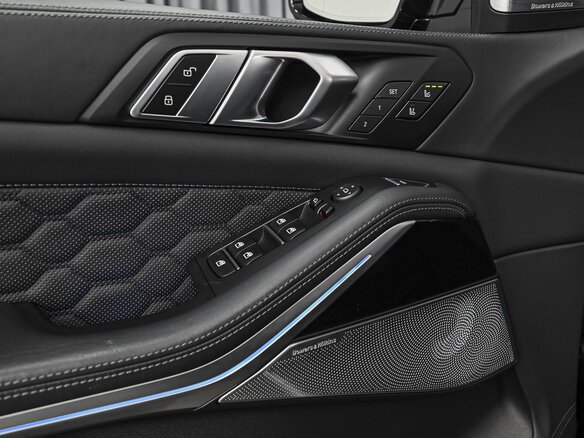 2023 BMW X5 M Competition III (F95) Рестайлинг, чёрный, 23000000 рублей - вид 25