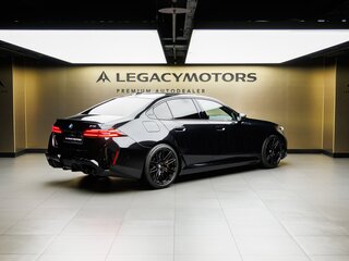 2025 BMW M5 VII (G90), чёрный, 18730000 рублей, вид 3