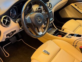 2017 Mercedes-Benz GLA 200 I (X156) Рестайлинг, чёрный, 2250000 рублей, вид 2