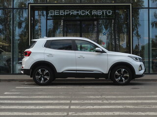 2024 Chery Tiggo 4 Pro I Рестайлинг, белый, 1630000 рублей, вид 4