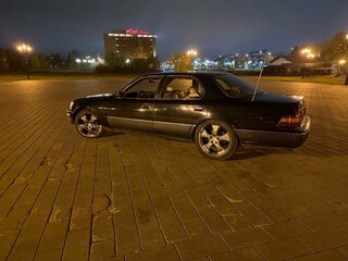 1992 Lexus LS 400 I, чёрный, 620000 рублей, вид 3