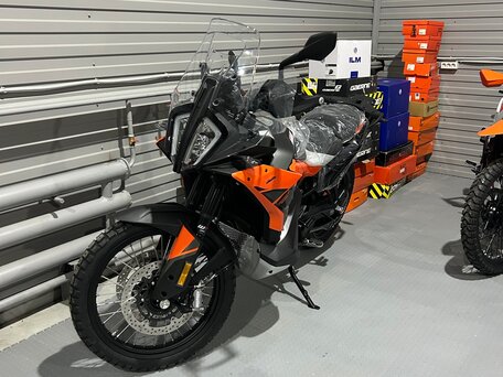 2026 KTM 790 Adventure, оранжевый, 1450000 рублей, вид 3
