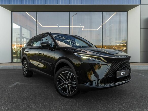 2026 Omoda C7, чёрный, 3099000 рублей - вид 2
