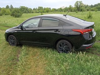 2020 Hyundai Solaris II Рестайлинг, чёрный, 1430000 рублей, вид 3