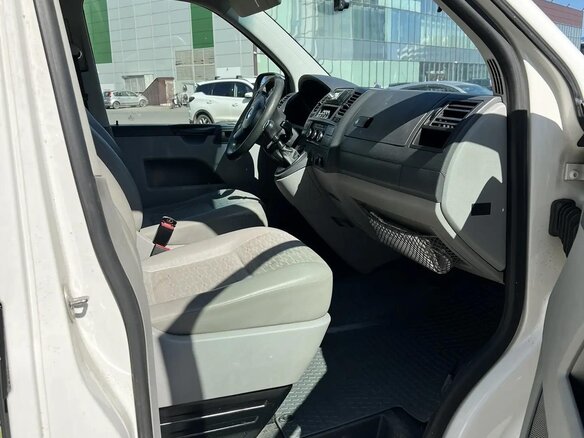 2012 Volkswagen Transporter T5 Рестайлинг, белый, 1650000 рублей - вид 11