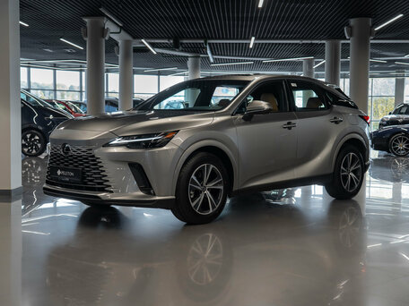 Lexus RX V