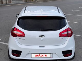 2017 Kia Ceed II Рестайлинг, белый, 1500000 рублей, вид 4