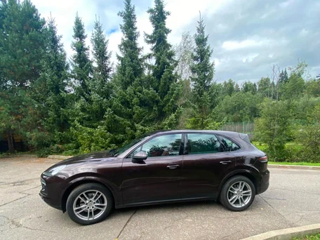 2018 Porsche Cayenne III, коричневый, 6100000 рублей, вид 5