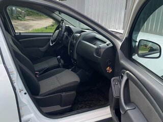 2017 Renault Duster I Рестайлинг, белый, 850000 рублей, вид 3