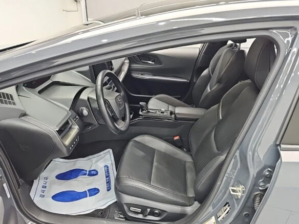 2024 Toyota Prius PHV V (XW60), синий, 2935000 рублей - вид 6