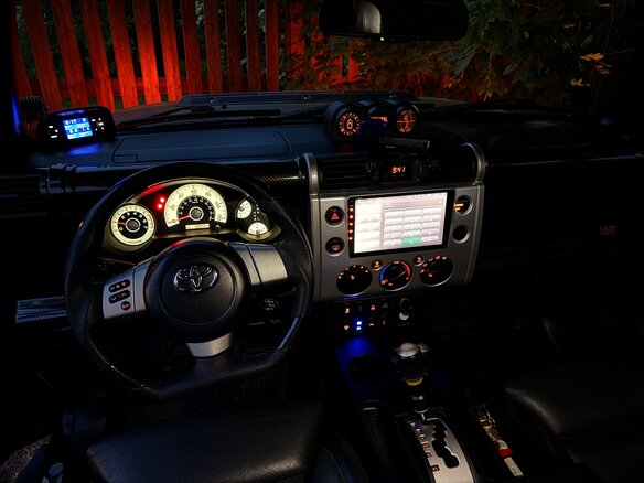 2009 Toyota FJ Cruiser, чёрный, 4000000 рублей - вид 13