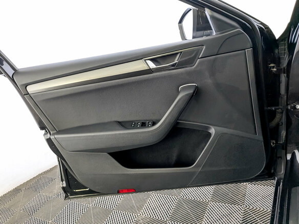 2022 Skoda Superb III Рестайлинг, чёрный - вид 17