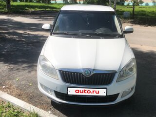 2011 Skoda Fabia II Рестайлинг, белый, 575000 рублей, вид 2