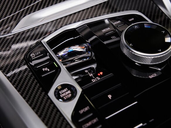 2026 BMW X6 40d III (G06) Рестайлинг, чёрный, 18275000 рублей - вид 22