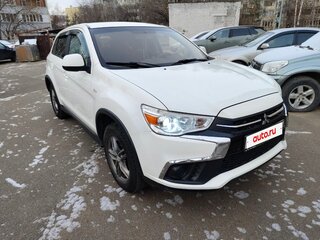 2017 Mitsubishi ASX I Рестайлинг 2, белый, 1450000 рублей, вид 4