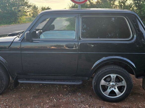 2014 Lada (ВАЗ) 2121 (4x4) I Рестайлинг, зелёный, 620000 рублей - вид 1