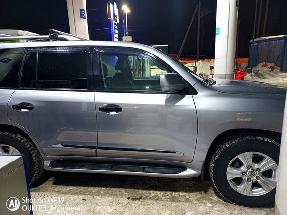 2008 Lexus LX 570 III, серый, 3800000 рублей - вид 3