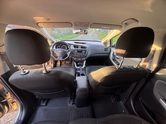 2015 Kia Ceed II, бежевый, 1350000 рублей - вид 11