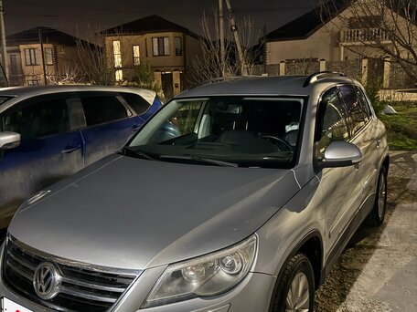 2009 Volkswagen Tiguan I, серебристый, 950000 рублей, вид 2