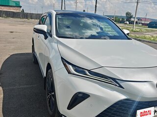 2022 Toyota Venza II, белый, 5200000 рублей, вид 3