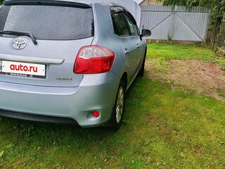 2011 Toyota Auris I Рестайлинг, серебристый, 1100000 рублей, вид 4