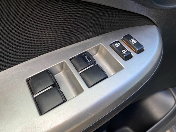 2011 Toyota Corolla X (E140, E150) Рестайлинг, серый, 1190000 рублей - вид 13