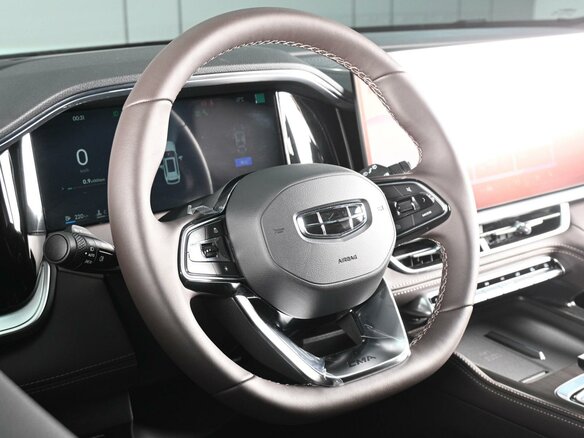 2026 Geely Monjaro (Xingyue L) I Рестайлинг 2 (China Market), серый, 4349000 рублей - вид 12