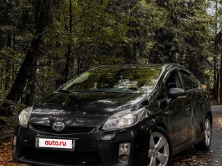 2010 Toyota Prius III (XW30), чёрный, 750000 рублей, вид 1