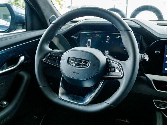 2025 Geely Monjaro I, синий, 5001669 рублей - вид 12