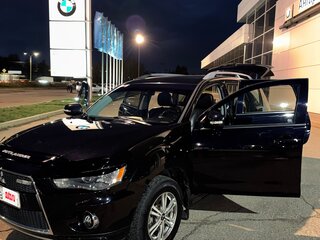 2011 Mitsubishi Outlander II Рестайлинг, чёрный, 999999 рублей, вид 1
