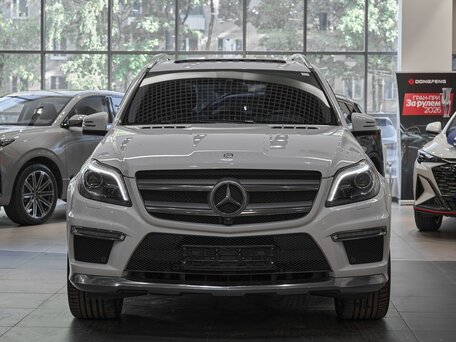 2014 Mercedes-Benz GL-Класс 400 II (X166), белый, 3199000 рублей, вид 2