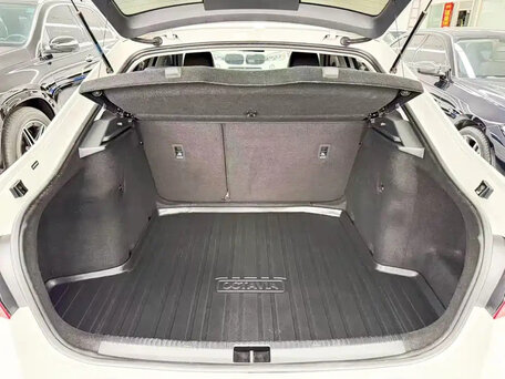 2022 Skoda Octavia III (A7) Рестайлинг, белый, 1285000 рублей, вид 4