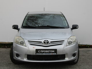 2011 Toyota Auris I Рестайлинг, серебристый, 939000 рублей, вид 2