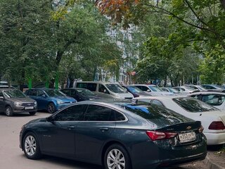 2019 Chevrolet Malibu IX Рестайлинг, серый, 1560000 рублей, вид 2