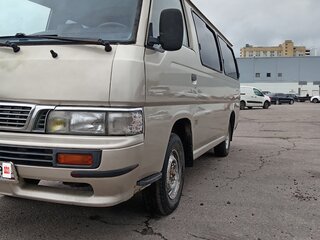 1999 Nissan Urvan III (E24), серебристый, 490000 рублей, вид 1