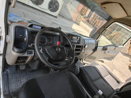 2014 Nissan Cabstar, белый, 1350000 рублей, вид 5