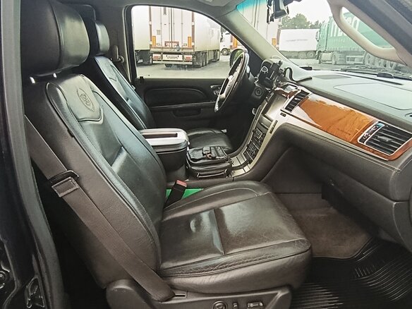 2013 Cadillac Escalade III, чёрный, 2400000 рублей - вид 9