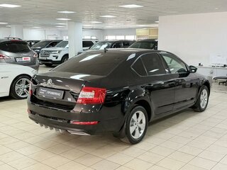 2017 Skoda Octavia III (A7), чёрный, 1199000 рублей, вид 4