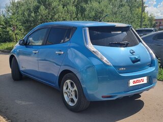2011 Nissan Leaf I (ZE0/AZE0), синий, 700000 рублей, вид 5