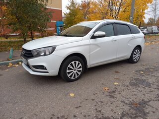 2020 Lada (ВАЗ) Vesta SW I, белый, 650000 рублей, вид 1