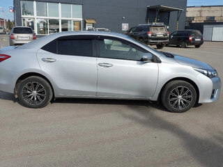 2014 Toyota Corolla XI (E160, E170, E180), серебристый, 1245000 рублей, вид 2