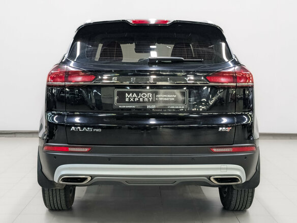2022 Geely Atlas Pro, чёрный, 1655000 рублей - вид 5