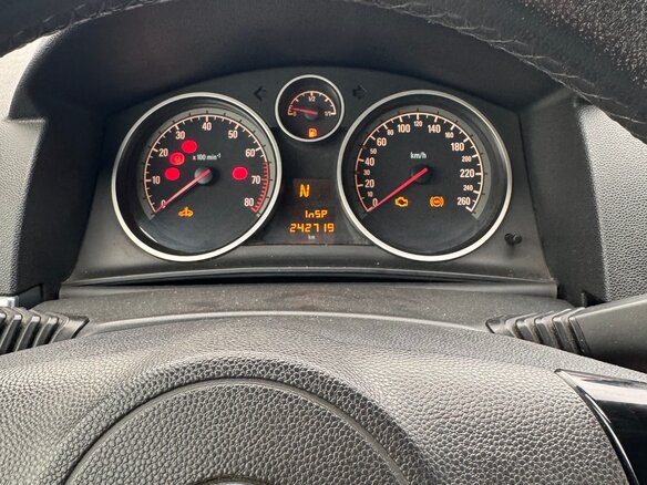 2008 Opel Astra GTC H Рестайлинг, чёрный, 373000 рублей - вид 8