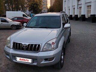 2004 Toyota Land Cruiser Prado 4-speed 120 Series, серебристый, 1650000 рублей, вид 1