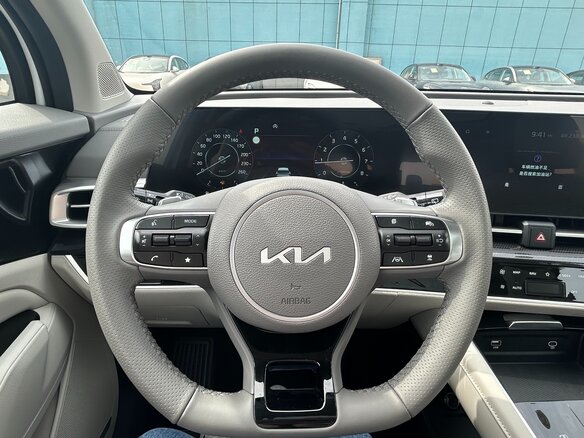 2025 Kia Sportage V, белый, 4134000 рублей - вид 32