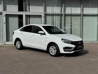 2024 Lada (ВАЗ) Vesta I Рестайлинг (NG), белый, 1390000 рублей, вид 3