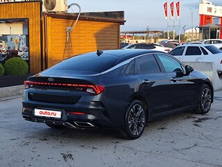 2021 Kia K5 III, серый, 2215000 рублей, вид 4