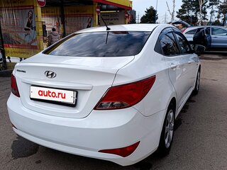 2016 Hyundai Solaris I Рестайлинг, белый, 760000 рублей, вид 3